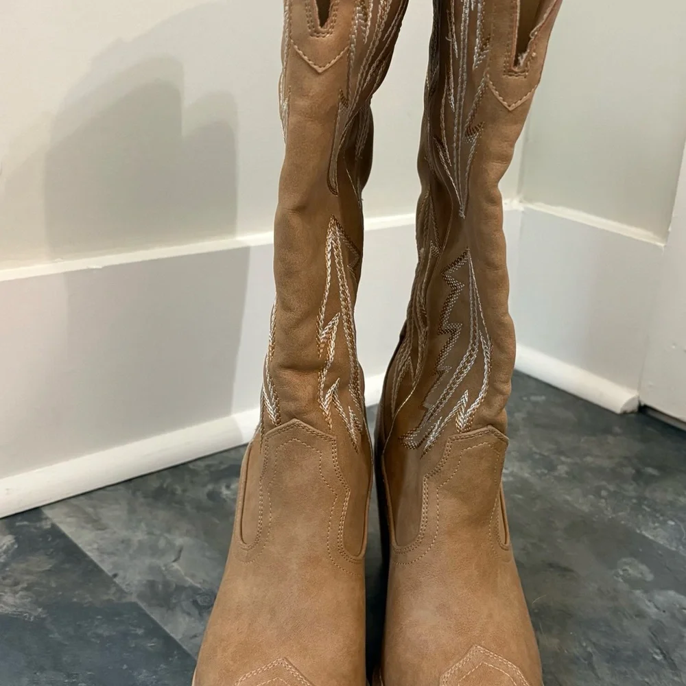 Tan Suede Western Knee-High Boots - Unbranded